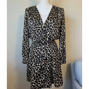 Zara Giraffe Brown Animal Print V-Neck Long Sleeve Button Up Mini Dress
